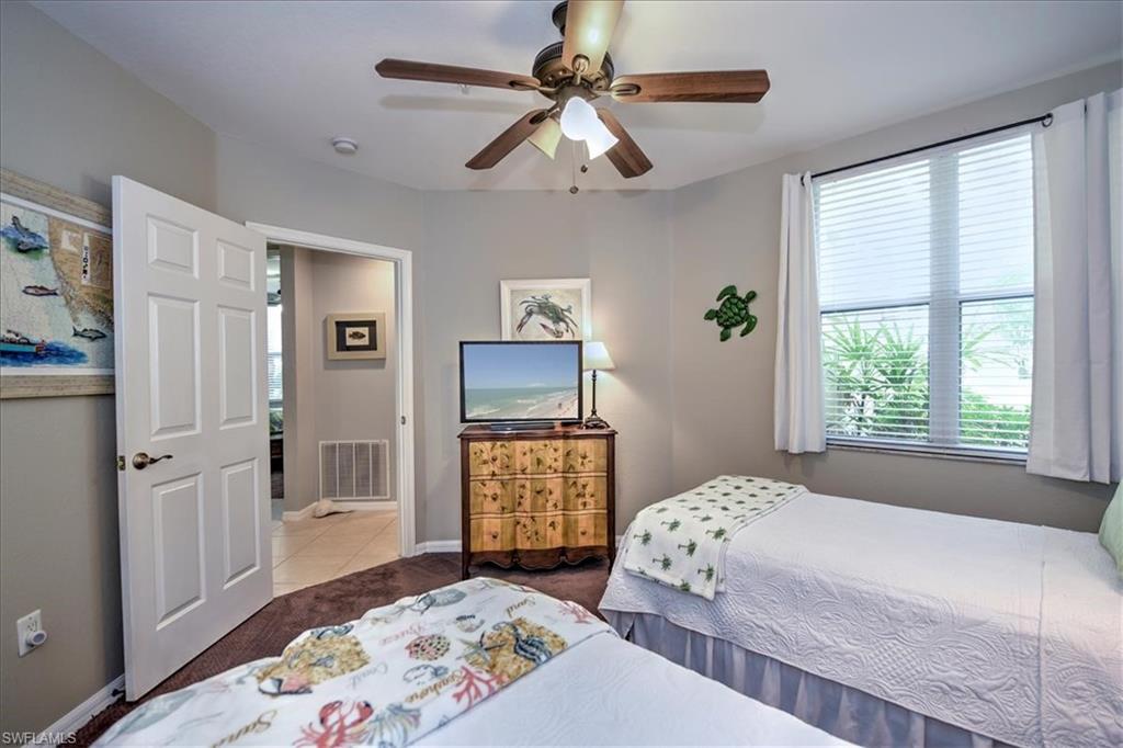 HAWK'S NEST - Residential