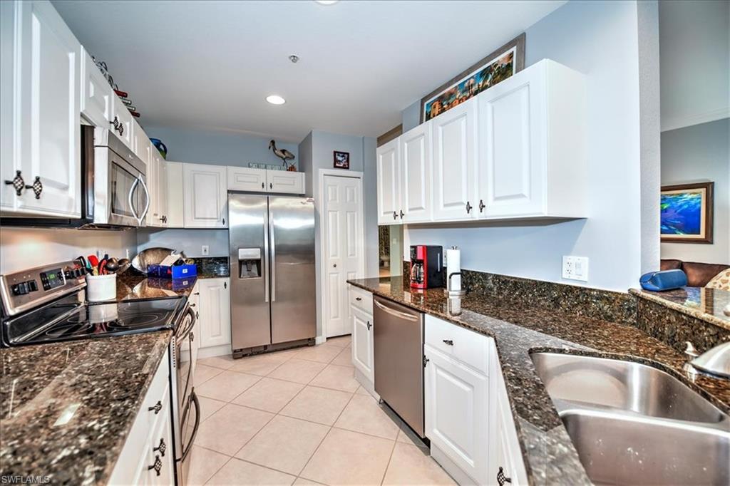 HAWK'S NEST - Residential