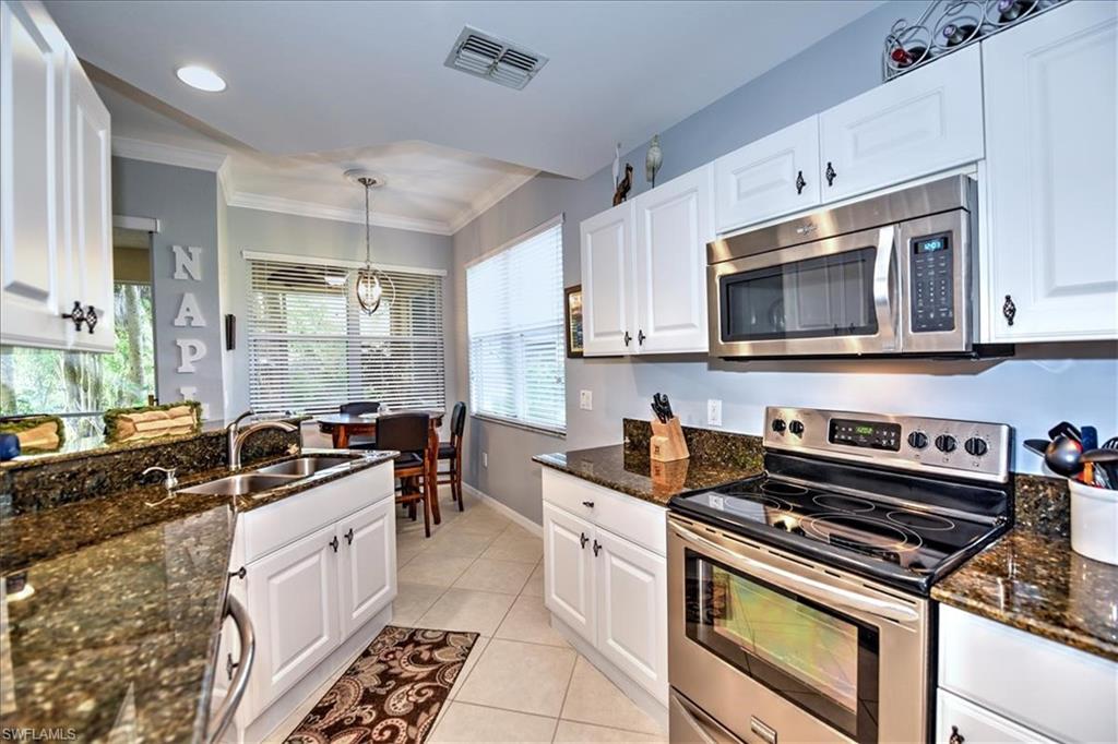 HAWK'S NEST - Residential