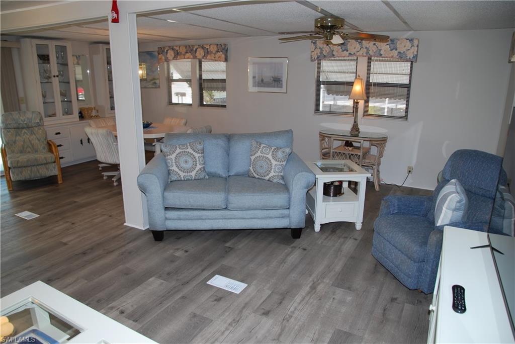 SIX LAKES COUNTRY CLUB - Residential