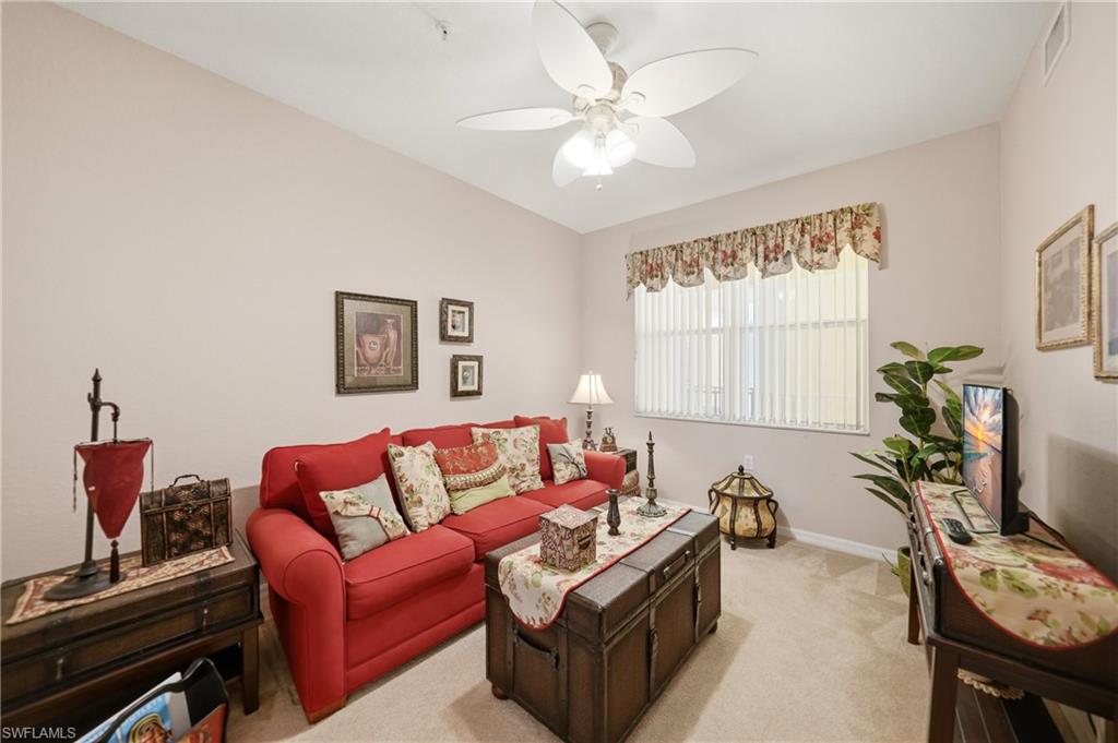 FOUNTAIN COURT - Residential