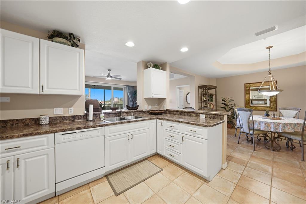 FOUNTAIN COURT - Residential