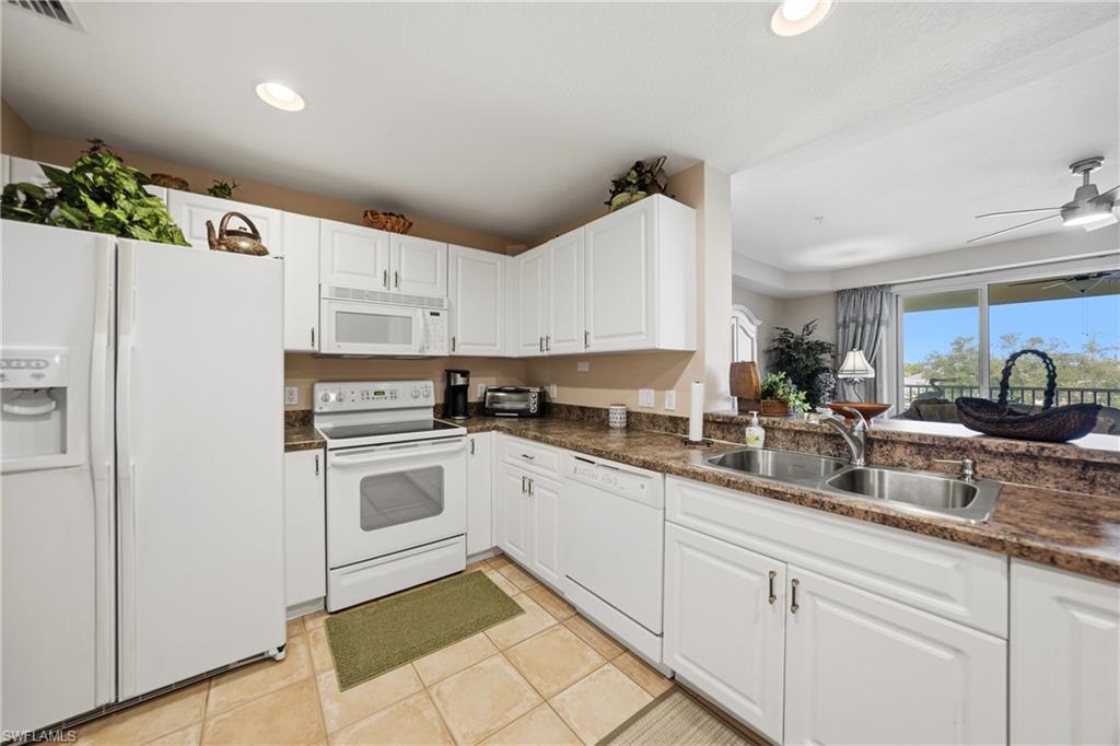 FOUNTAIN COURT - Residential