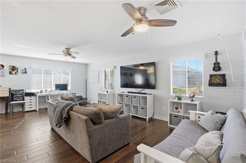 PALM CITY PARK - Residential