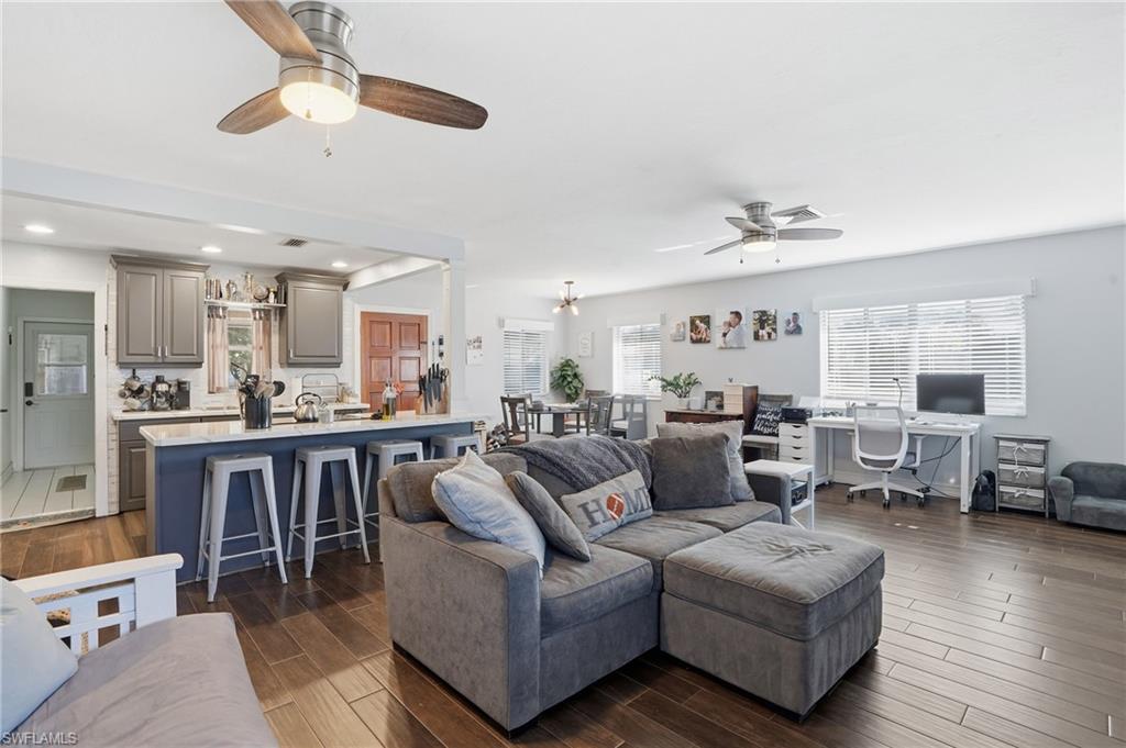 PALM CITY PARK - Residential