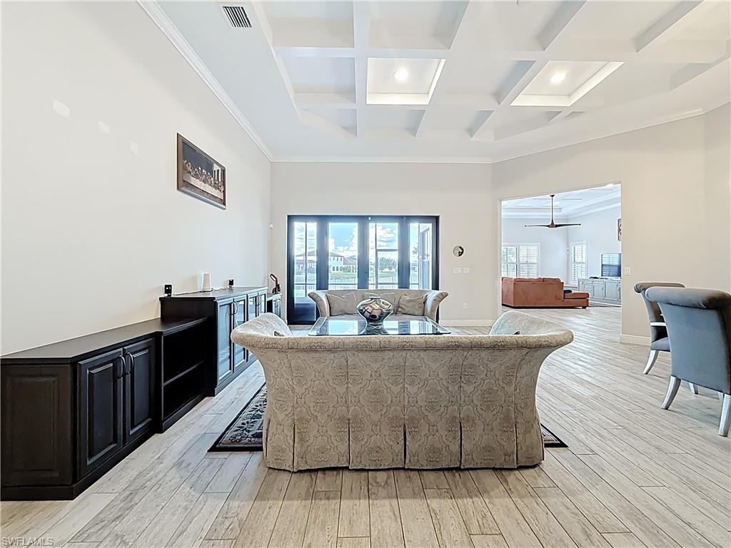 MAPLE RIDGE - Residential