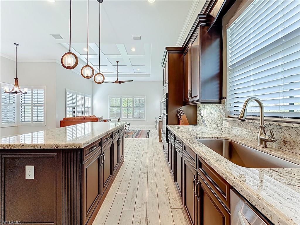 MAPLE RIDGE - Residential