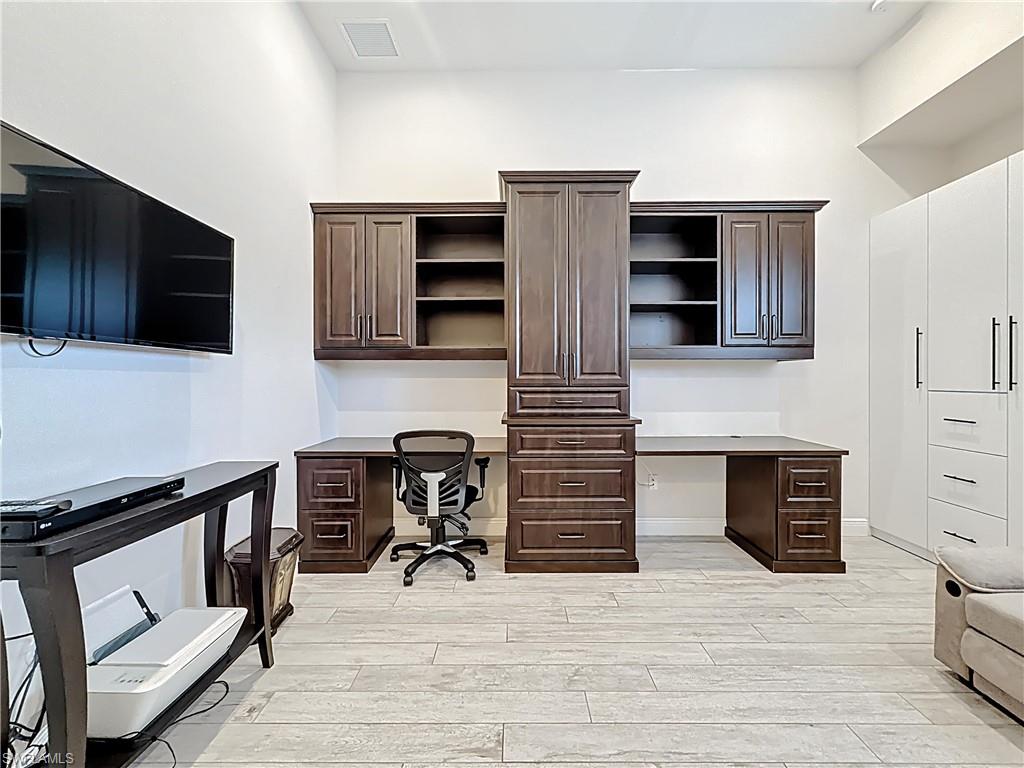 MAPLE RIDGE - Residential