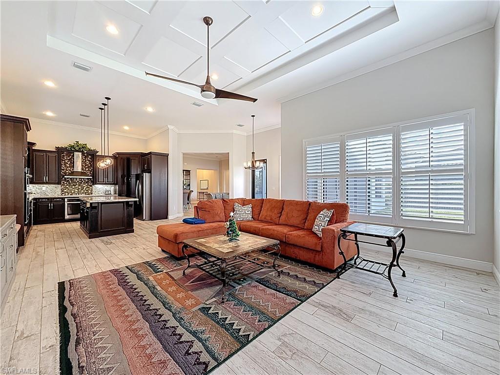 MAPLE RIDGE - Residential