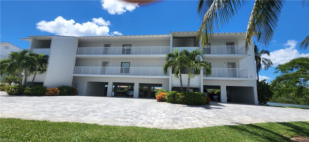 FOUR WINDS MARINA NORTH CONDO - Residential