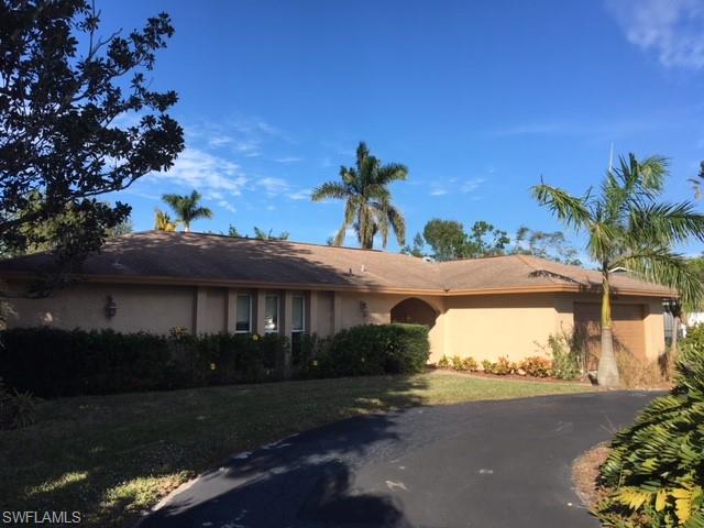 MOORINGS - Residential