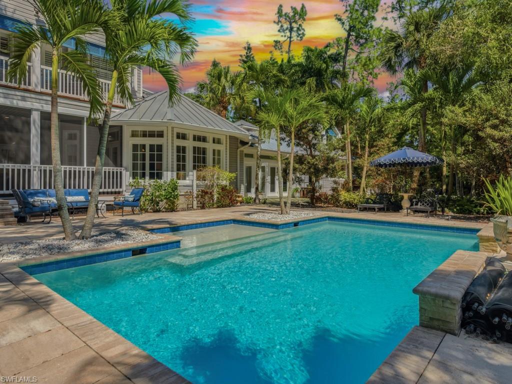 LIVINGSTON WOODS - Residential