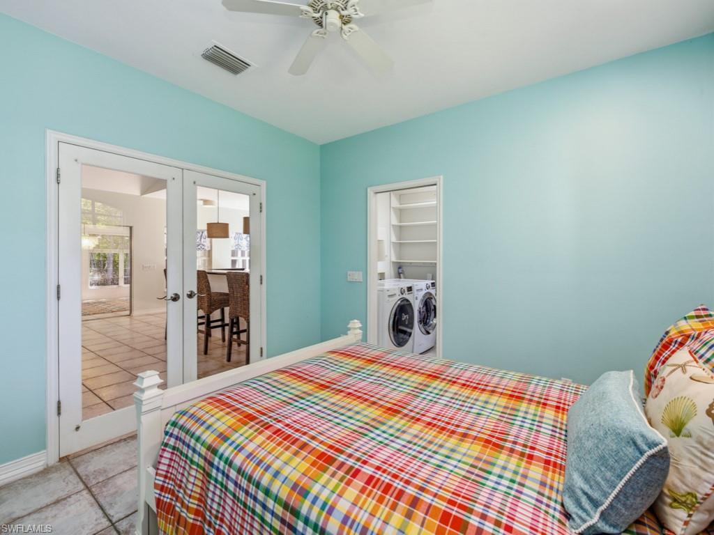 LIVINGSTON WOODS - Residential