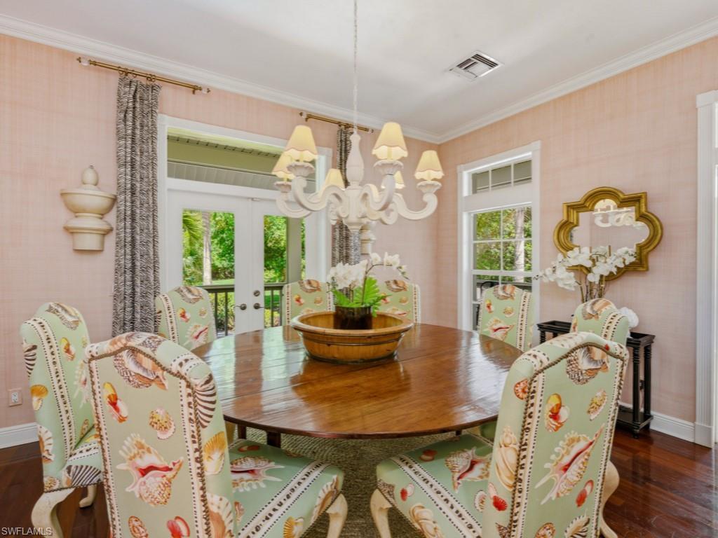 LIVINGSTON WOODS - Residential