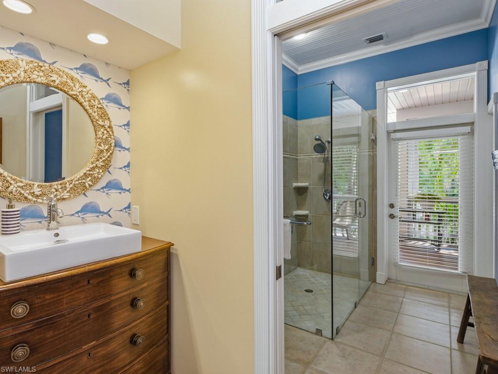 LIVINGSTON WOODS - Residential