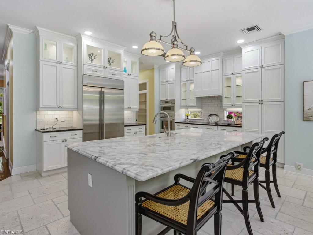 LIVINGSTON WOODS - Residential