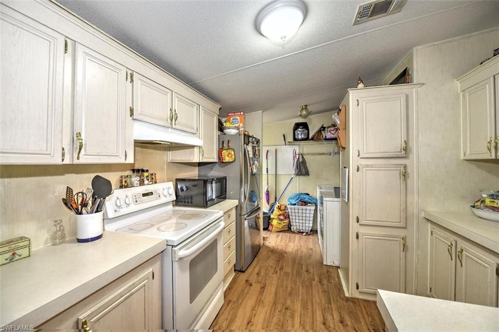 SOUTHSIDE TRAILER VILLAGE - Residential