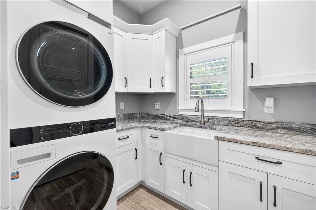 GOLDEN PALMS LUXURY MOTORCOACH RESORT - Land