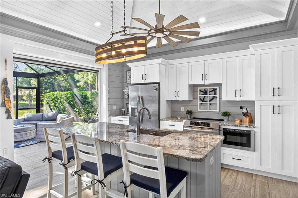 GOLDEN PALMS LUXURY MOTORCOACH RESORT - Land