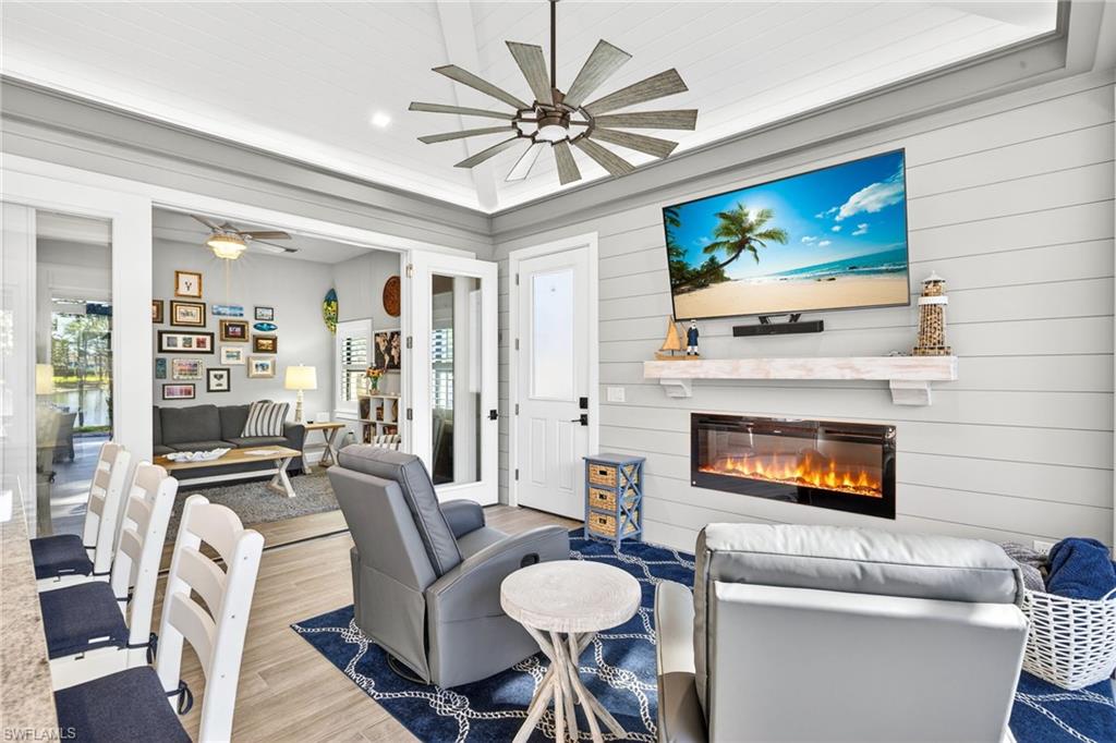 GOLDEN PALMS LUXURY MOTORCOACH RESORT - Land