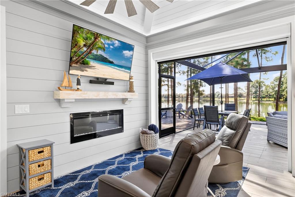 GOLDEN PALMS LUXURY MOTORCOACH RESORT - Land