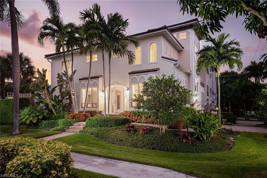 Recent renovations and impeccably maintained villa with soaring ceilings, walls of glass and perfectly placed skylights provide an abundance of all-day natural light. An exceptional floor plan with multiple living areas and a generous master suite that includes a walk-in closet and oversized shower. The open-concept kitchen features custom white cabinetry with top-of-the-line Thermador appliances, gas cooking and a center island with breakfast bar. A separate family room opens onto a large, private automated screened-in lanai overlooking a lushly landscaped courtyard with gorgeous jasmine espalier and a large pool. Superb location and a short stroll to the white sandy beaches of the Gulf of Mexico and the shopping and dining districts of Third Street South and 5th Avenue South. A one-car garage and extended drive complete the property.