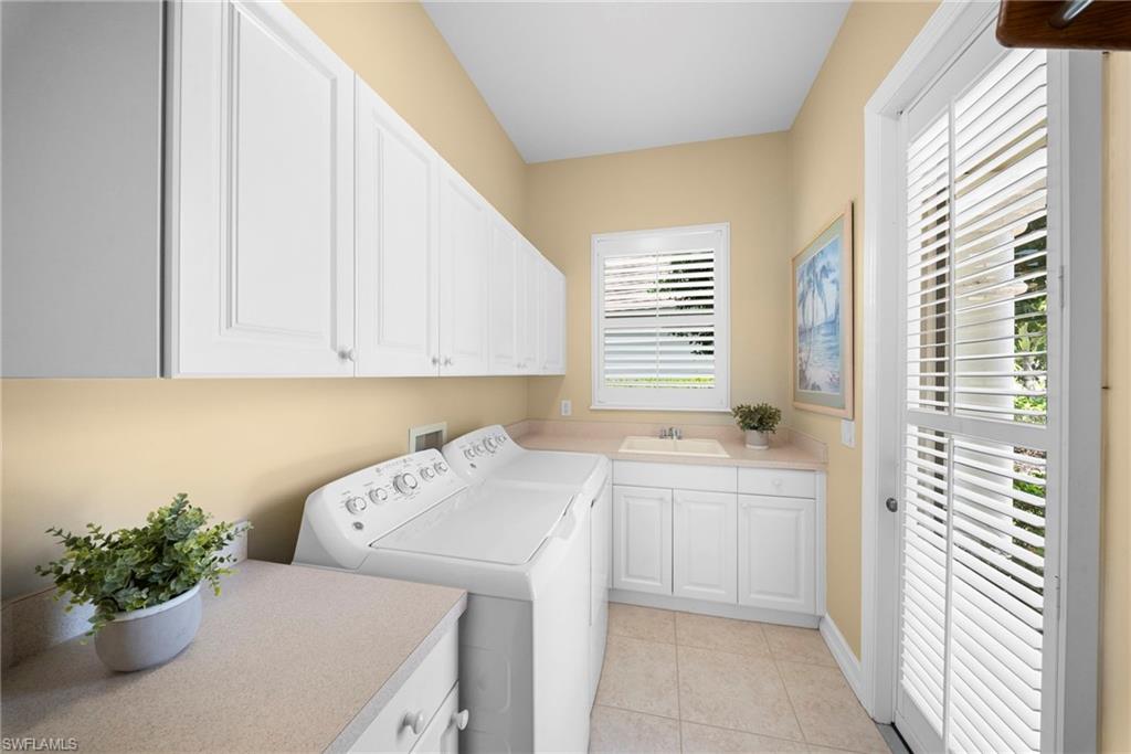EDGEWATER - Residential