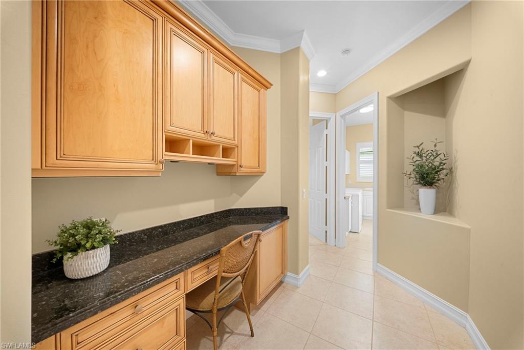 EDGEWATER - Residential