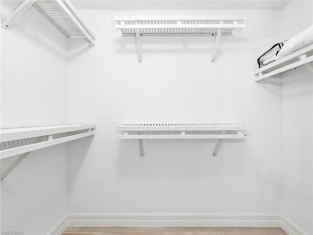 AVION WOODS - Residential