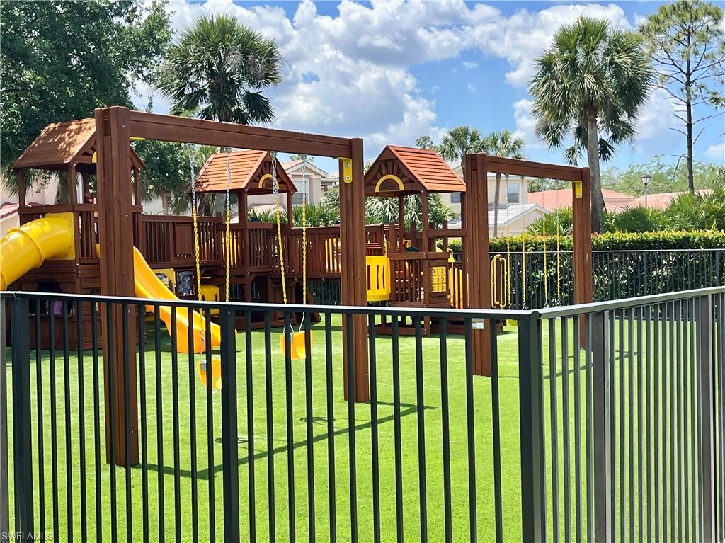 BOTANICA LAKES - Residential