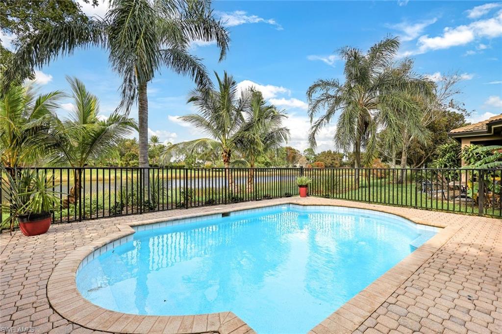 BOTANICA LAKES - Residential