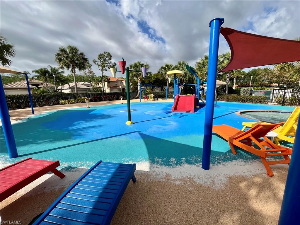 BOTANICA LAKES - Residential