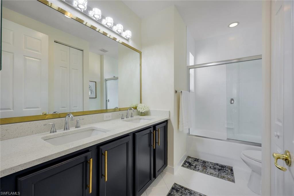 BOTANICA LAKES - Residential