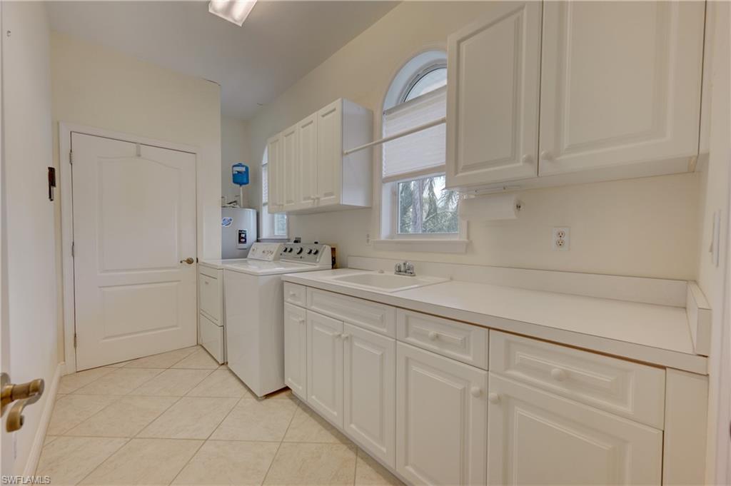 DOLPHIN COVE - Residential