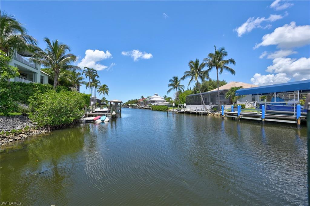 DOLPHIN COVE - Residential