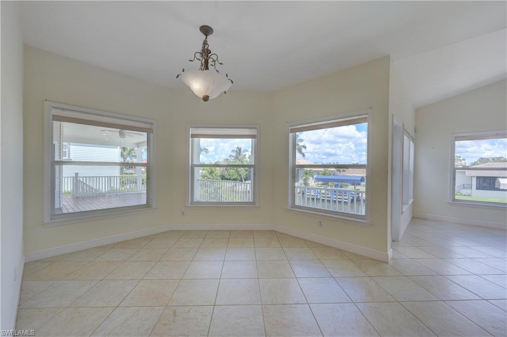 DOLPHIN COVE - Residential