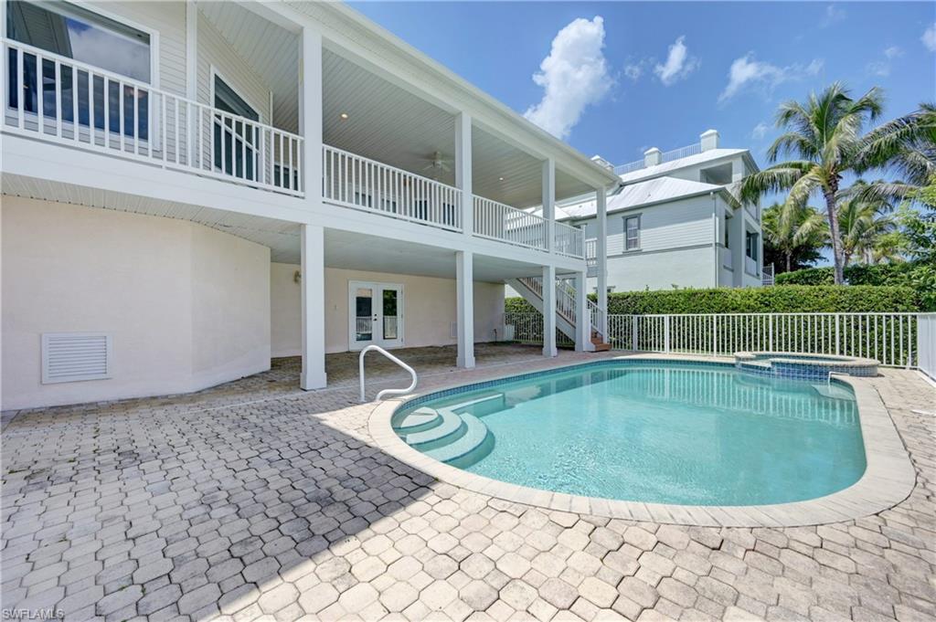 DOLPHIN COVE - Residential