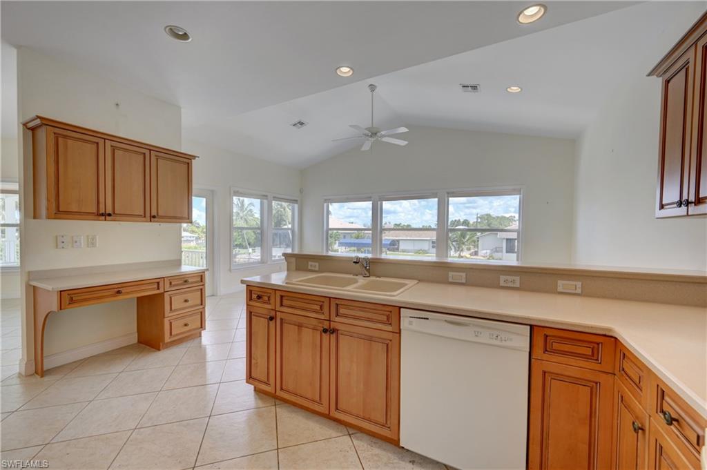 DOLPHIN COVE - Residential