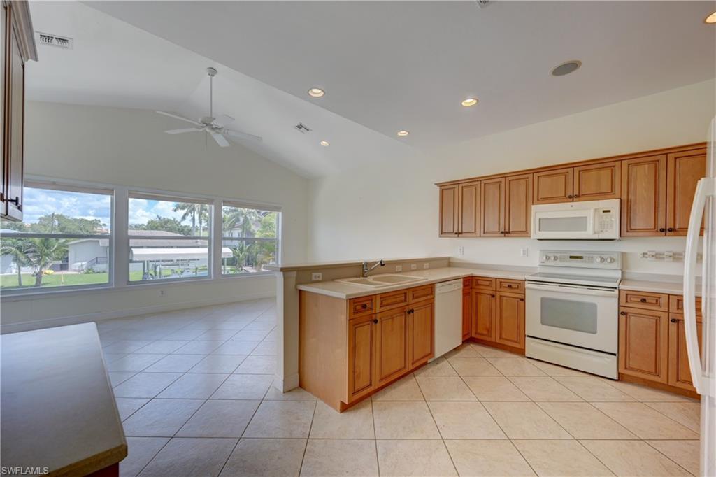 DOLPHIN COVE - Residential