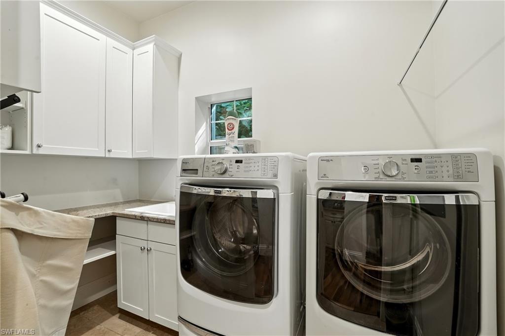 PINE RIDGE - Residential