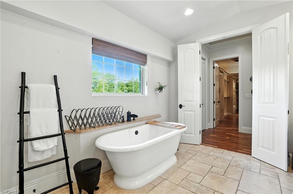 PINE RIDGE - Residential