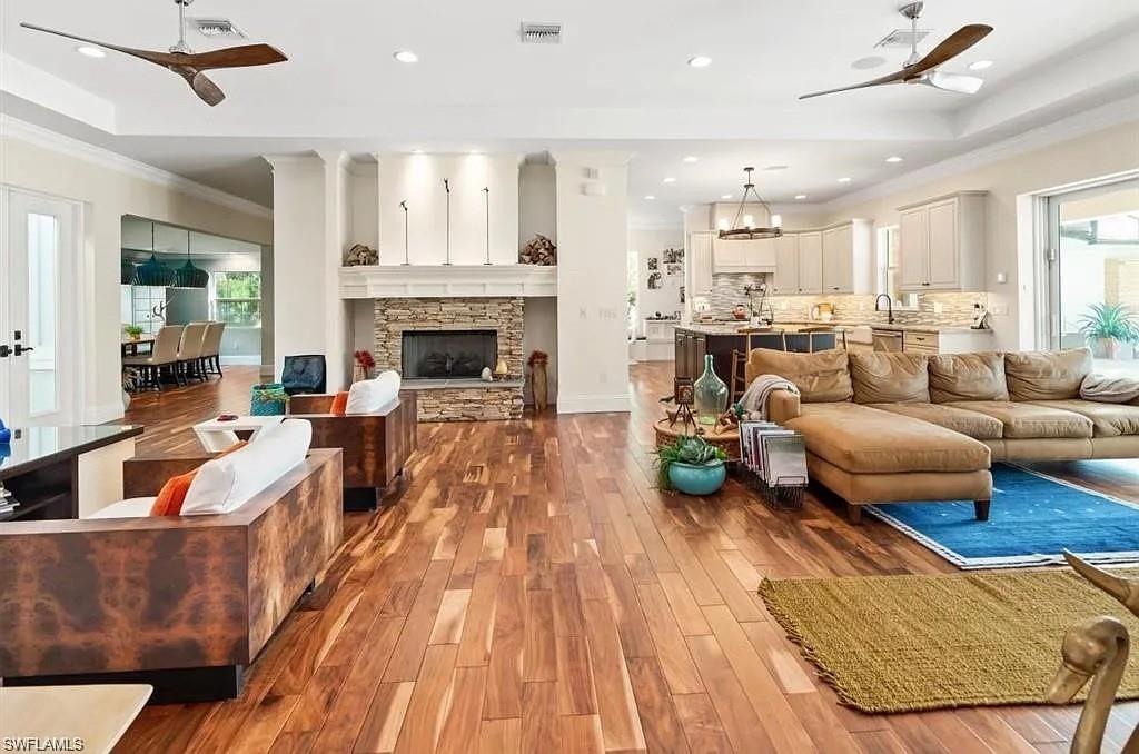 PINE RIDGE - Residential