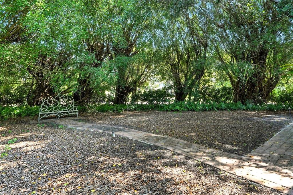 PINE RIDGE - Residential