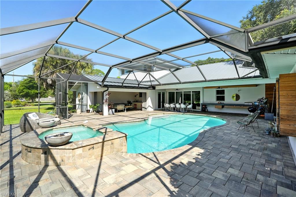 438 Gordonia RD