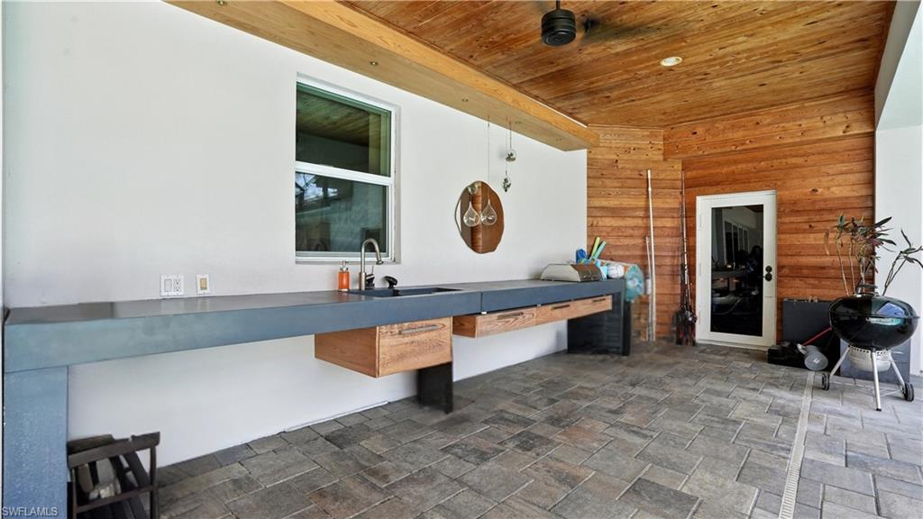 PINE RIDGE - Residential