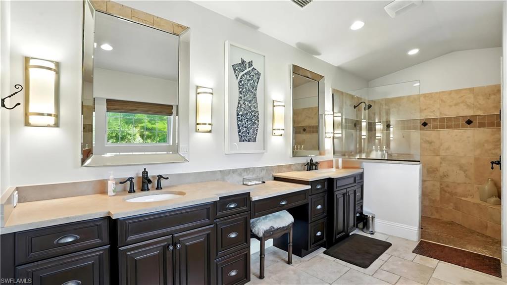 PINE RIDGE - Residential