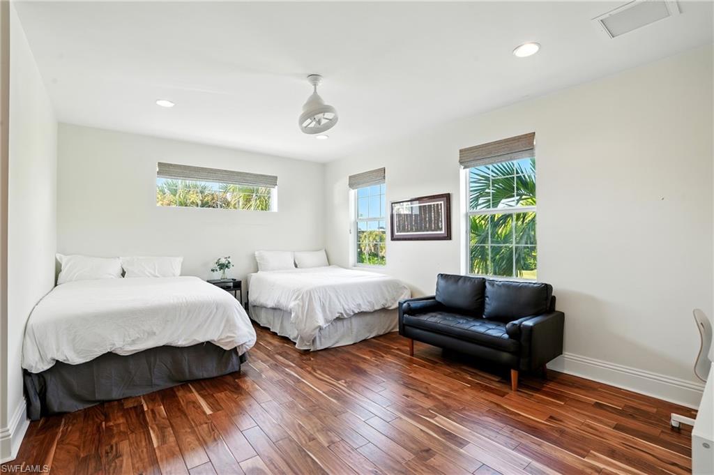 PINE RIDGE - Residential