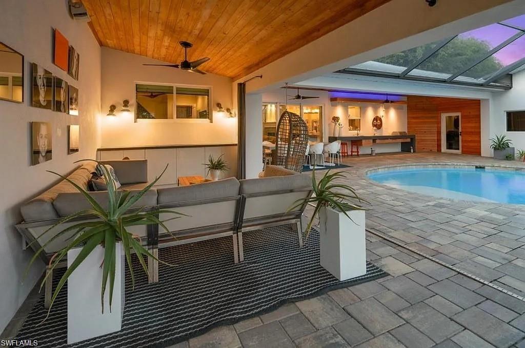 PINE RIDGE - Residential