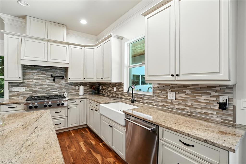 PINE RIDGE - Residential