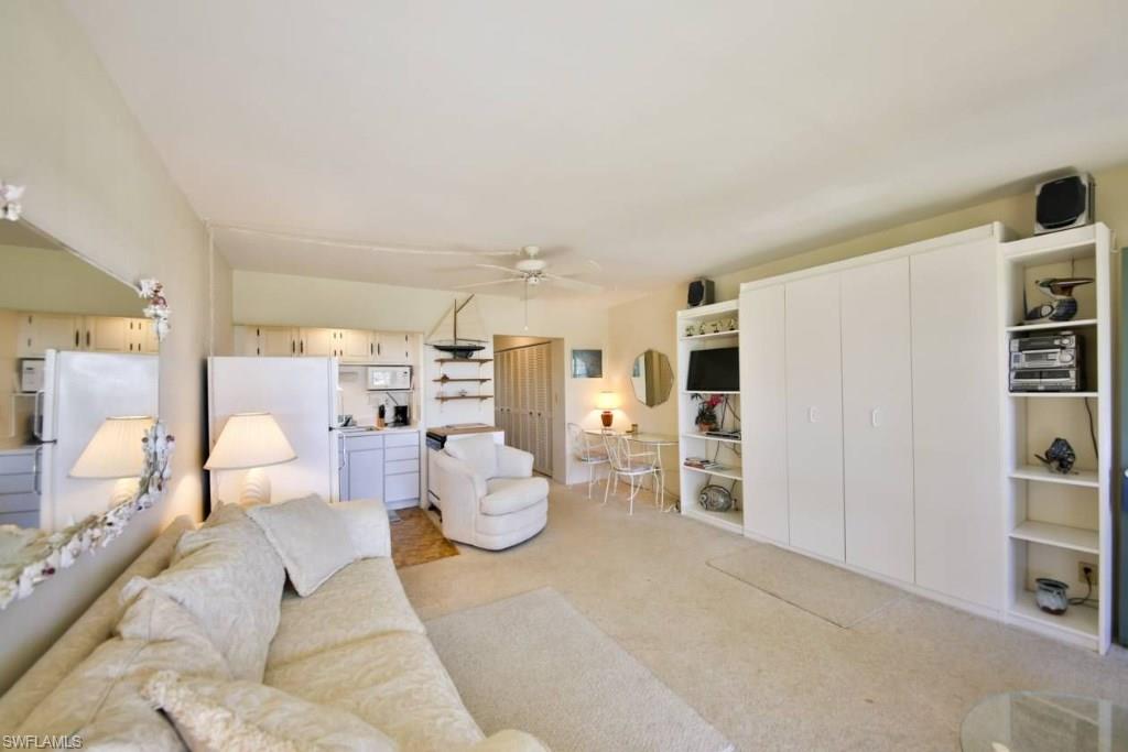 SEABREEZE APTS - Residential